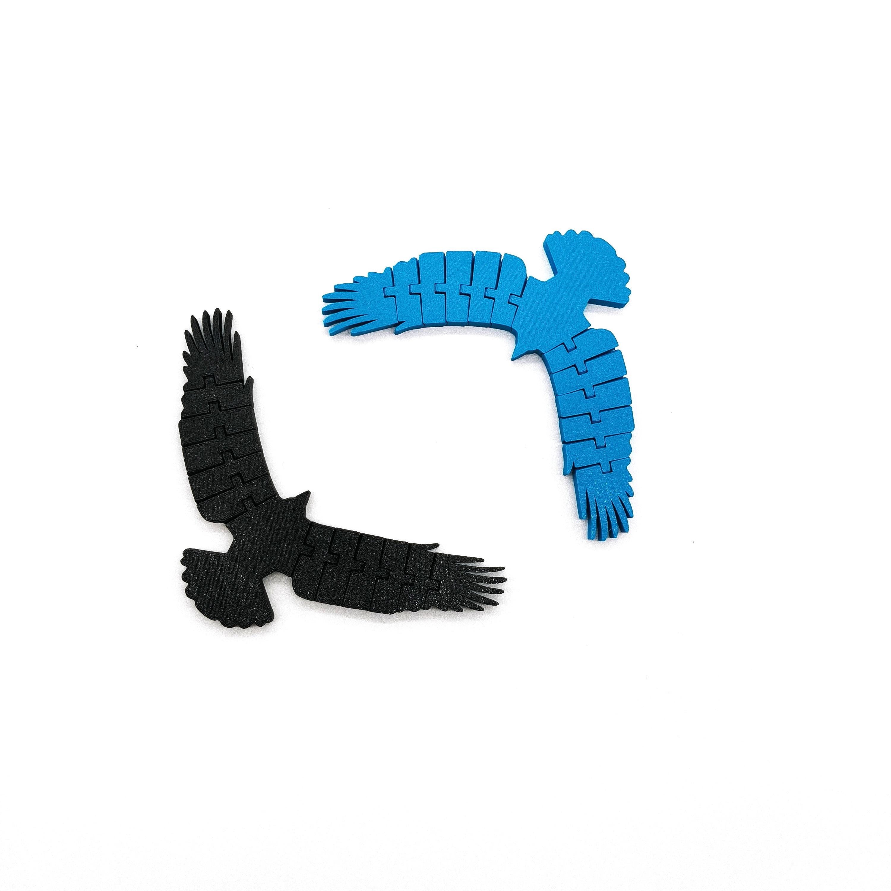 Articulated Eagle - Flexible Fidget Bird - Moving Wings - Unique Gift for Bird Lovers, Nature Enthusiasts, – Unique Gift & Desk Decoration